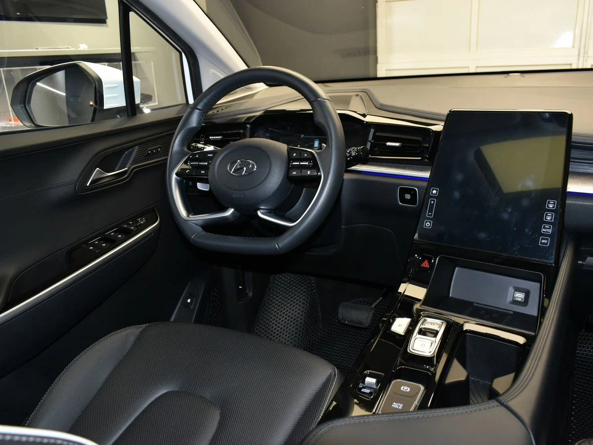 Hyundai  Custo 1,5T 170  л/с