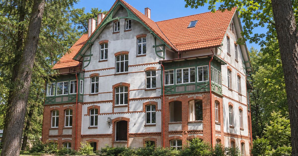 «Горный замок» в Светлогорске почти восстановили: впереди отель на 11 номеров