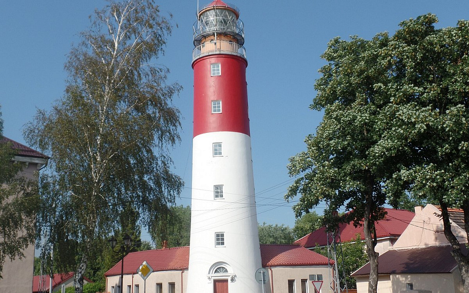 Балтийский маяк на Морском бульваре